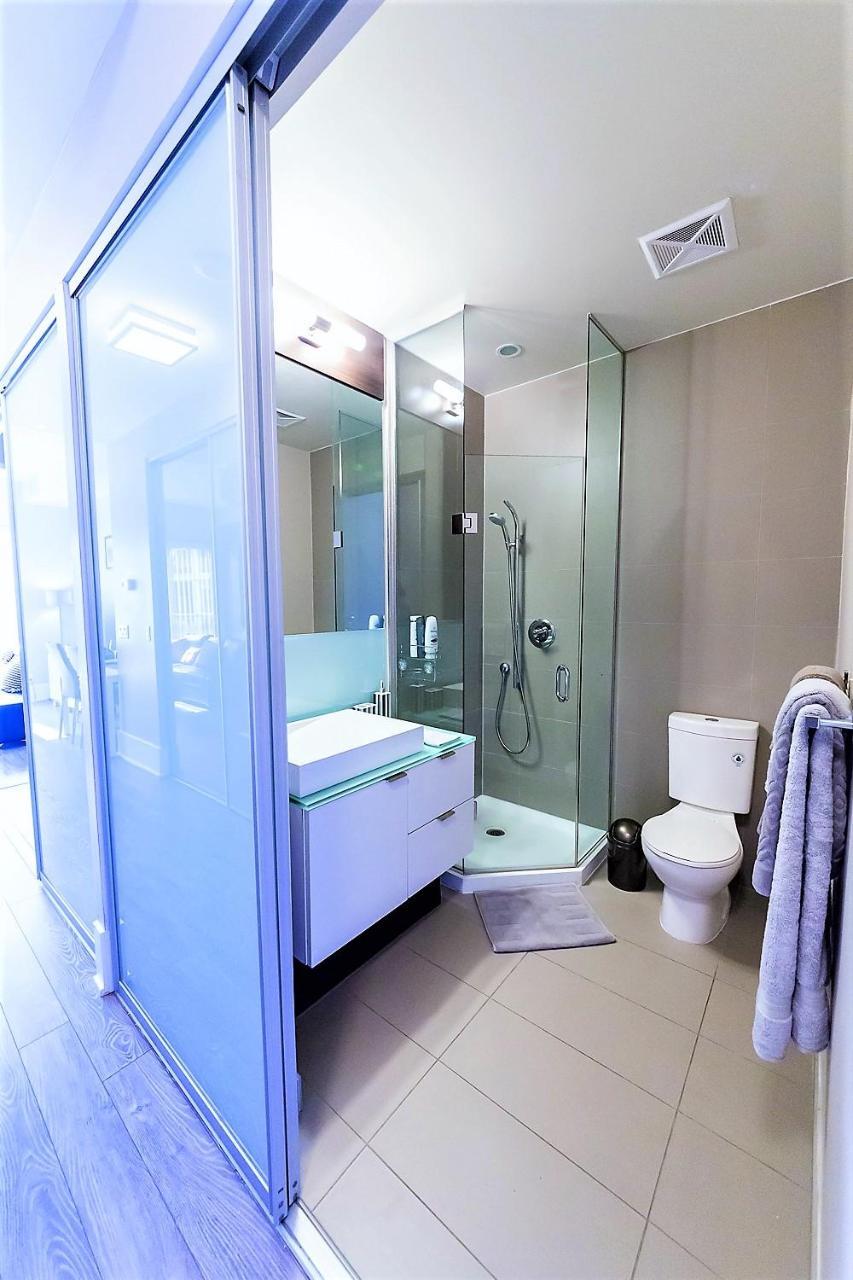 Upscale Suite At Cn Tower, Metro Convention & Rogers Centre Toronto Exterior foto