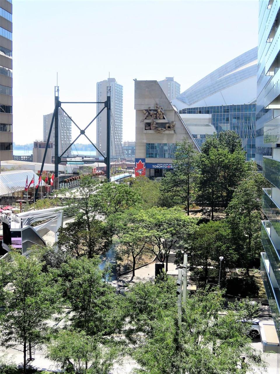 Upscale Suite At Cn Tower, Metro Convention & Rogers Centre Toronto Exterior foto